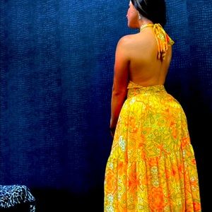 Flying tomato bohemian dress , so sexy and classy at the same time s-m-l